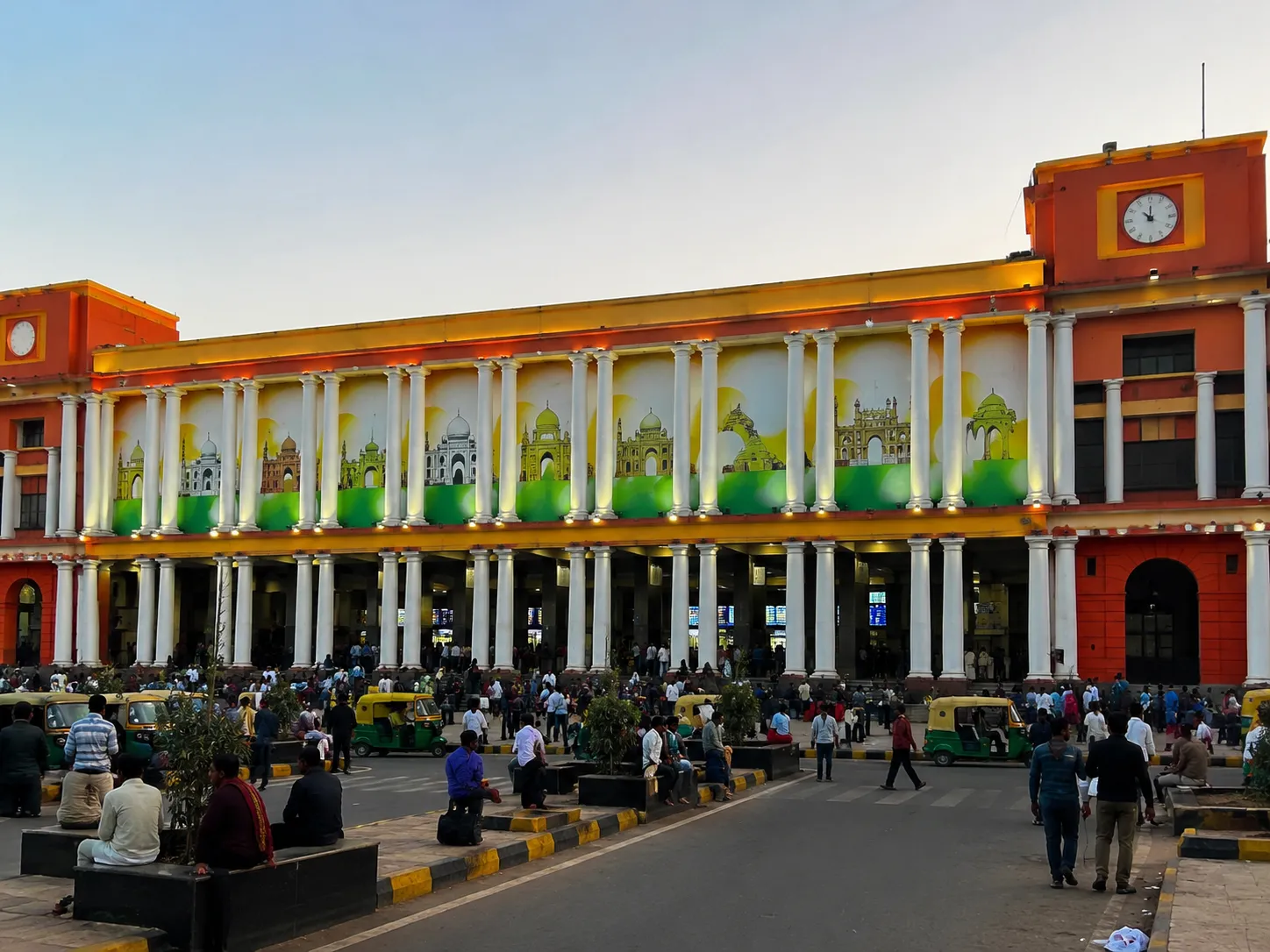 Cheap Russian Escorts in New Delhi Railway Station